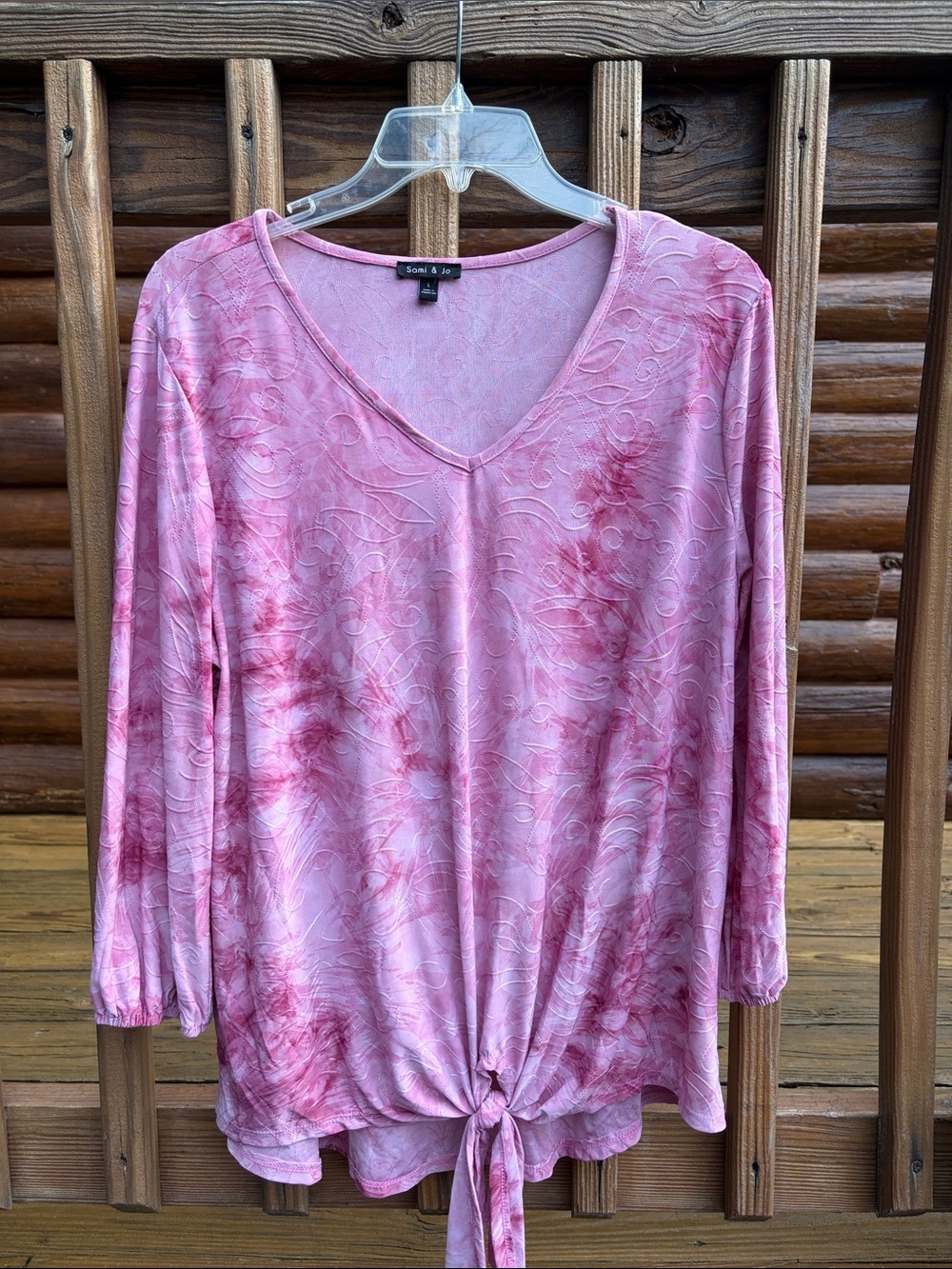 Ladies Sami & Jo Pink Tie-Hem V-Neck cute top